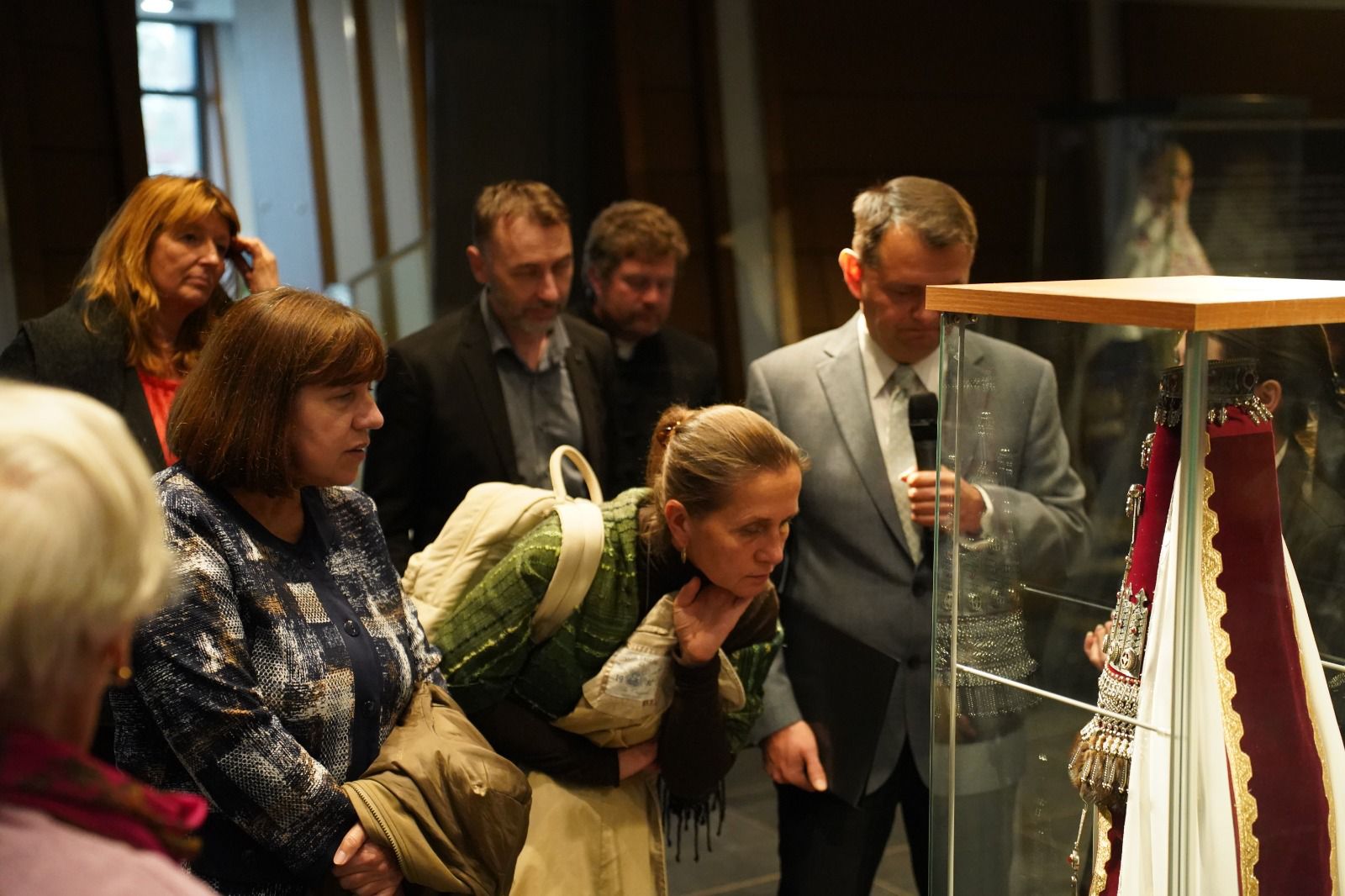 اسەم الماتى –  الەم نازارىندا