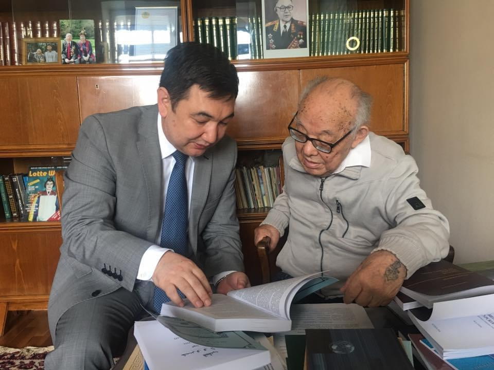 انا ءتىلىمىزدىڭ «التىن ادامى»