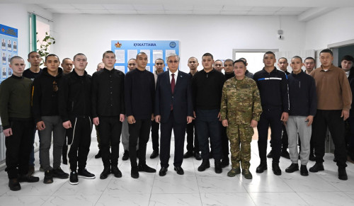 پرەزيدەنت قاراتال اۋدانىنىڭ قورعانىس ىستەرى بولىمىنە باردى