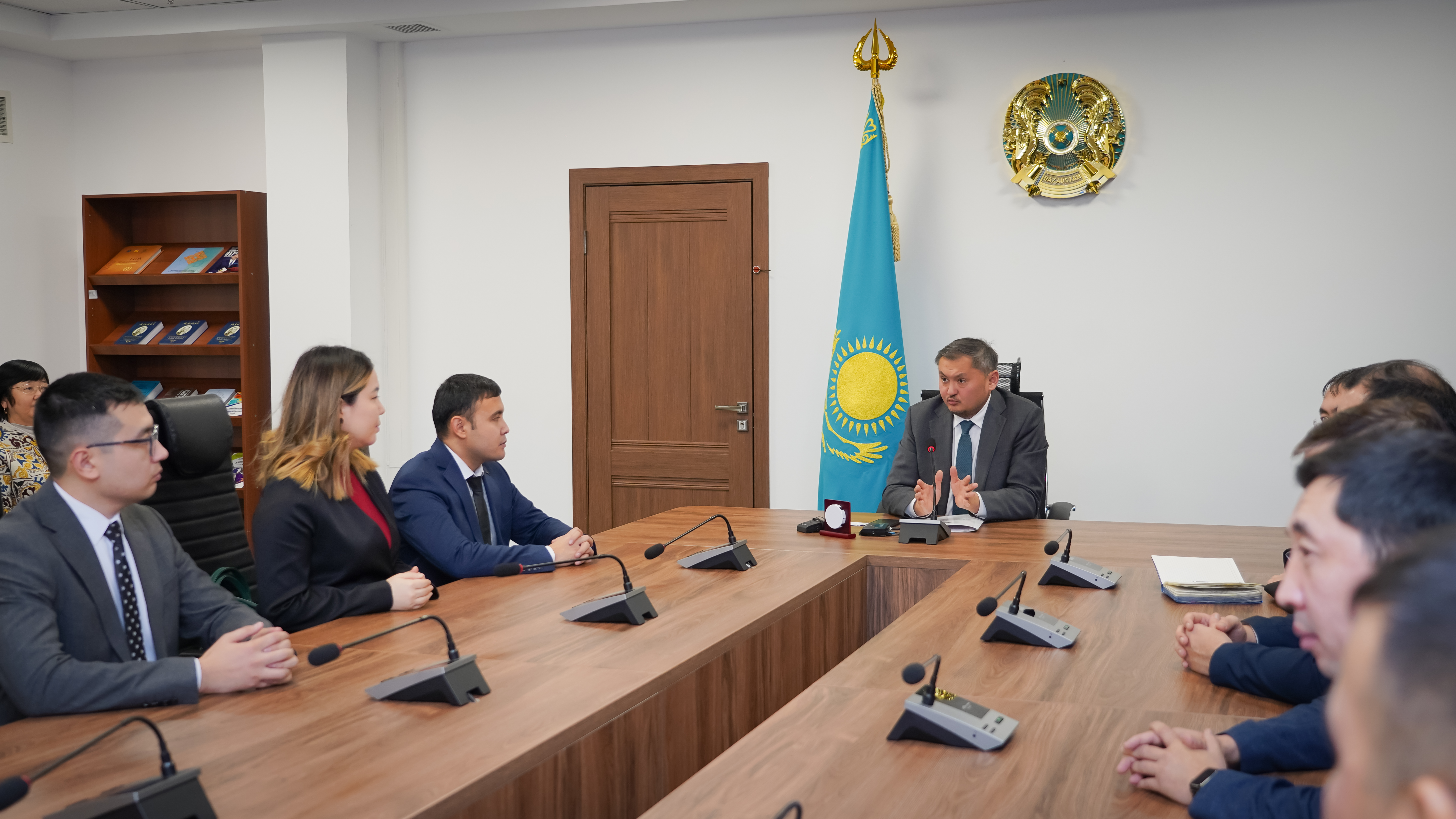 پرەزيدەنت تاپسىرماسى: جاس عالىمدارعا پاتەر سەرتيفيكاتتارى تابىستالدى