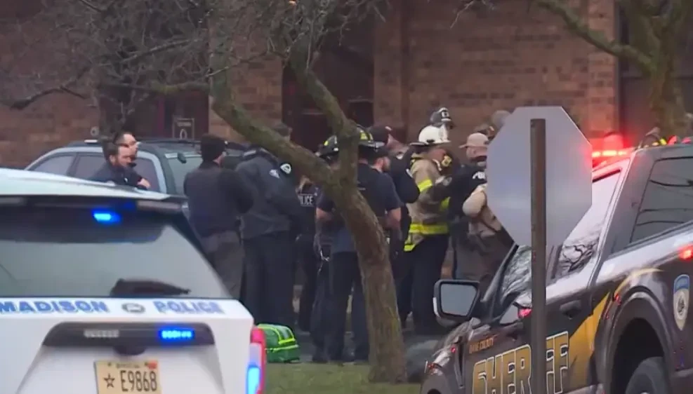 اقش-تاعى مەكتەپتە اتىس بولىپ, ءۇش ادام كوز جۇمدى