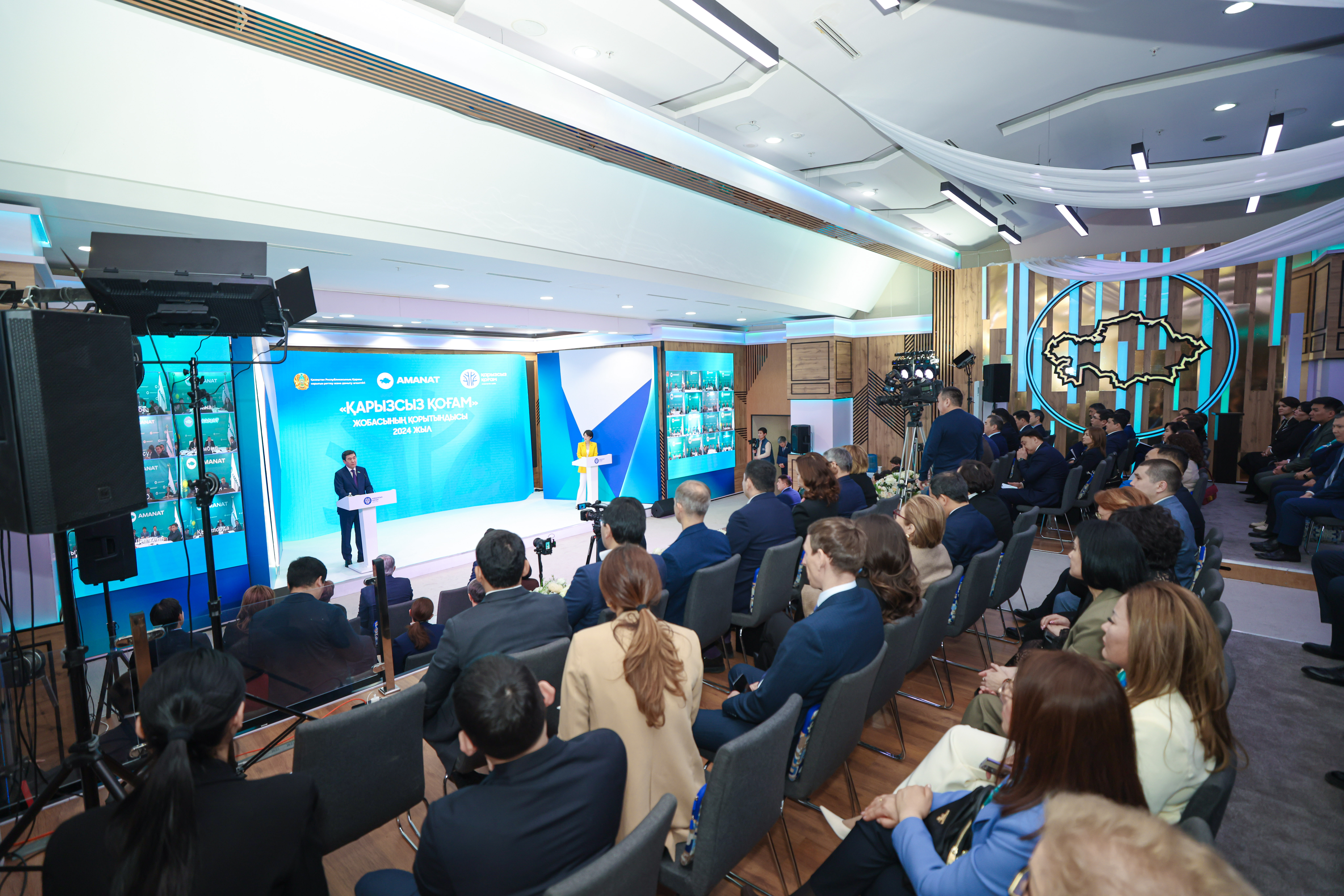 «قارىزسىز قوعام» ازاماتتاردى قولداۋدىڭ ناقتى قۇرالىنا اينالدى - AMANAT