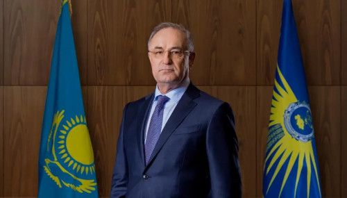 راشيت احمەتوۆ قىزمەتىنەن بوساتىلدى