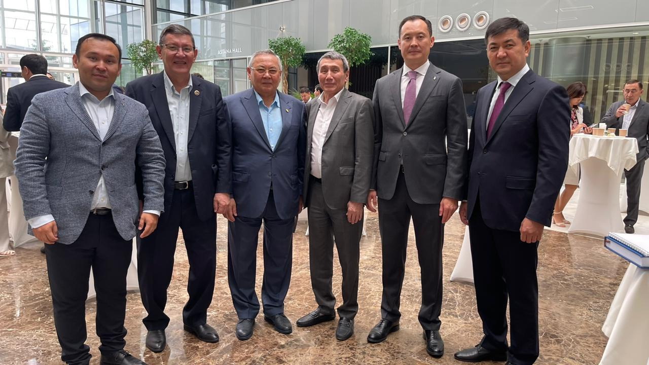 ازامات جولى