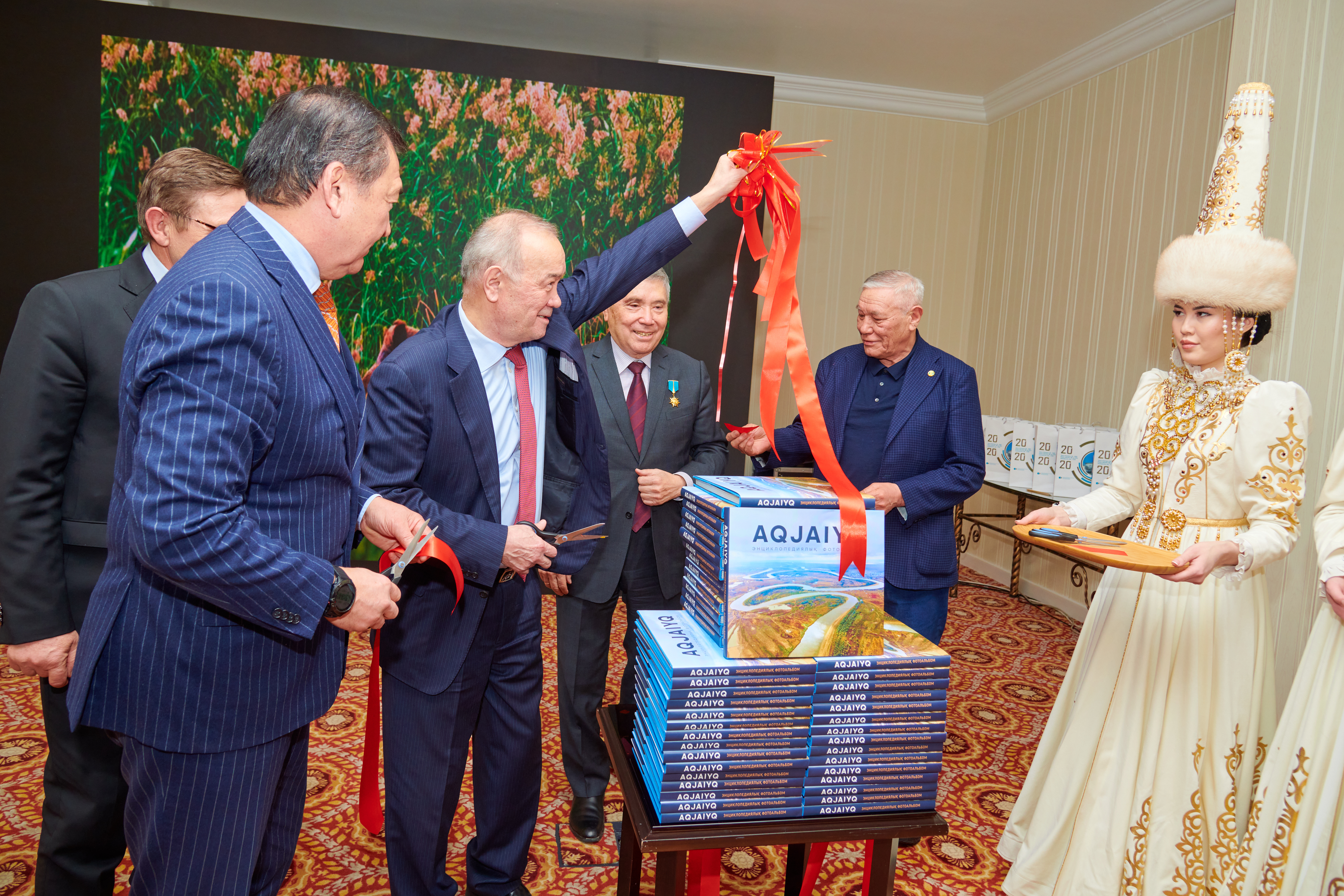 جايىق وزەنى تۋرالى ەنتسيكلوپەديالىق فوتوالبوم تانىستىرىلدى