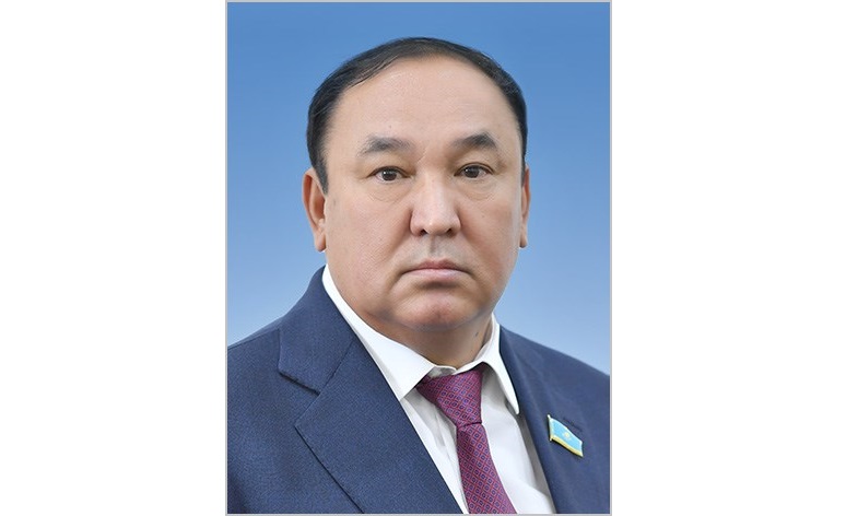 تۇلەكتەردى گرانتپەن قامتاماسىز ەتە الماي وتىرمىز - دەپۋتات