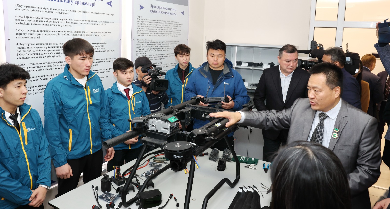 اگرارلىق ۋنيۆەرسيتەتتە اۋىلشارۋاشىلىعى دروندارىن زەرتتەۋ ورتالىعى اشىلدى