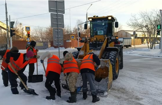 2,6 مىڭنان استام جۇمىسشى ەلوردا كوشەلەرىن قاردان تازارتتى