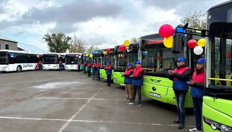 ورالدا ەكى جىلدا 53 جاڭا اۆتوبۋس الىندى