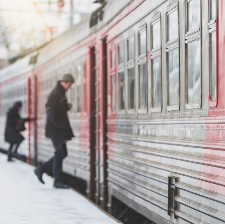 60 مىڭ جولاۋشى جاڭا جىلدى پويىزدا قارسى الادى