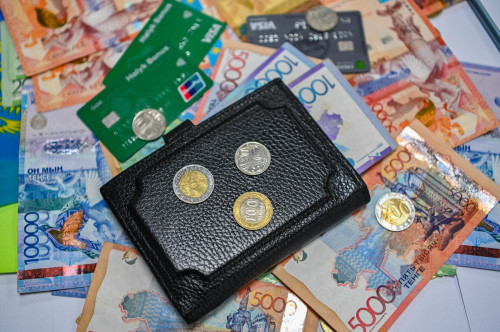 قازاقستاندا زەينەتاقى مولشەرى ءوستى