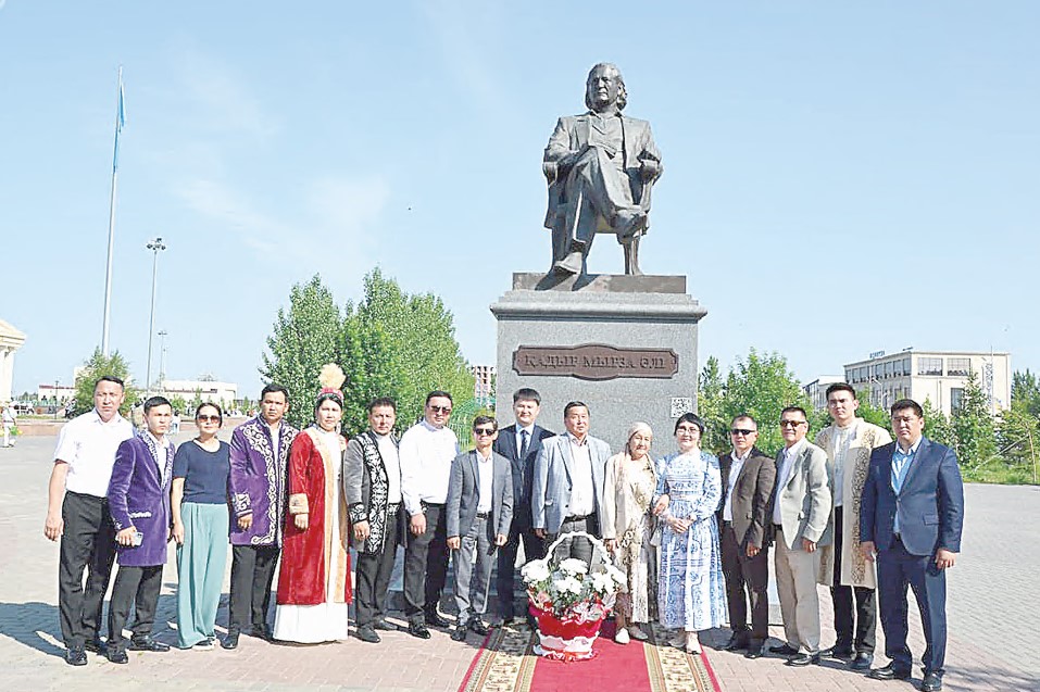 اقىننىڭ تاۋسىلماس قازىناسى