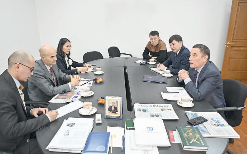 فارابي وقىعان ەلمەن اقپاراتتىق بايلانىس