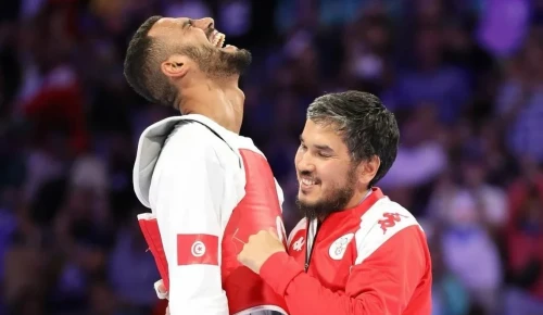 تۋنيسكە وليمپيادا مەدالىن الىپ بەرگەن قازاق باپكەرى ەلگە ورالدى