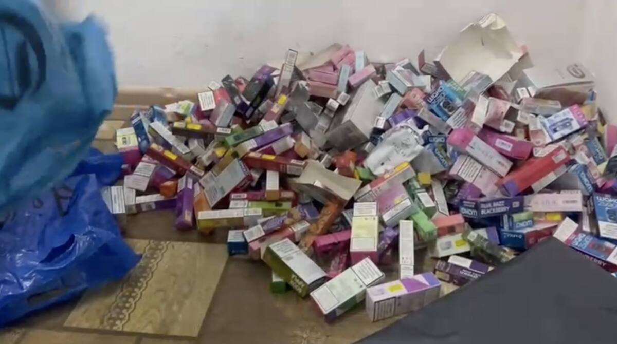 كوكشەتاۋدا ەكى ستۋدەنتتەن ۆەيپ ونىمدەرى تاركىلەندى