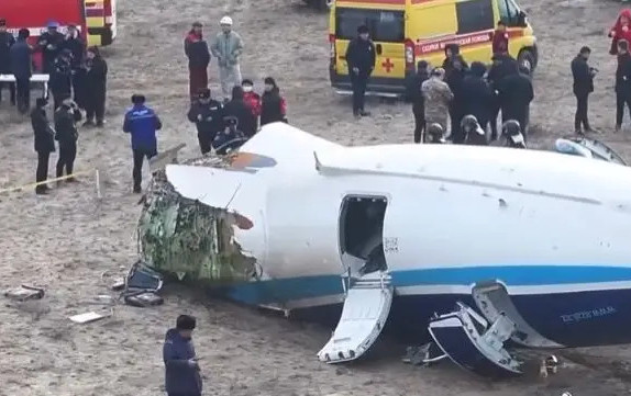 كولىك مينيسترلىگى AZAL ۇشاعىنىڭ قارا جاشىگى تۋرالى ايتتى