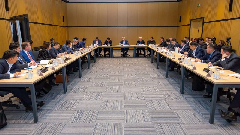 بيۋدجەتتىك-سالىقتىق رەفورمالار جوباسى ساراپشىلارمەن بىرگە تالقىلاندى