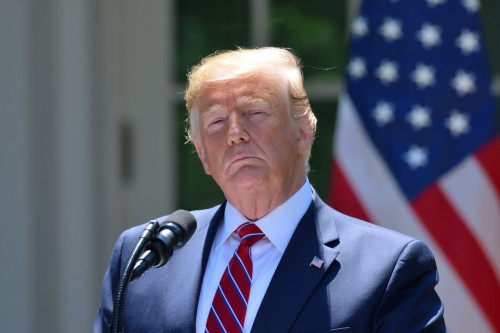 دونالد ترامپ 100-گە جۋىق جارلىققا قول قويماقشى