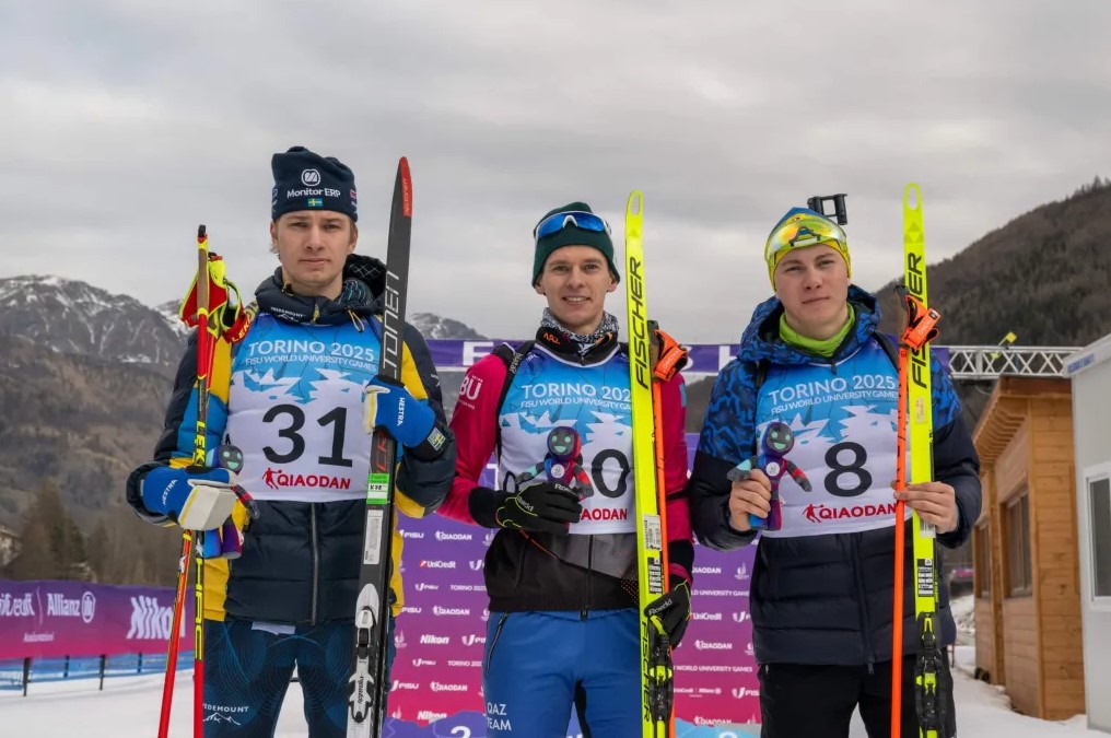 نيكيتانىڭ التىنى