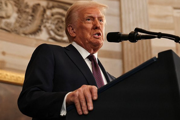 امەريكانىڭ  ۇلىقتىعىن قايتارۋ ءۇشىن امان قالدىم - دونالد ترامپ