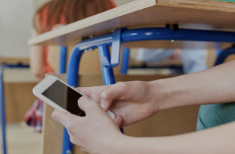 ۇلتتىق كوميسسيا مۇشەلەرى اتا-انالارعا ۇندەۋ جاسادى