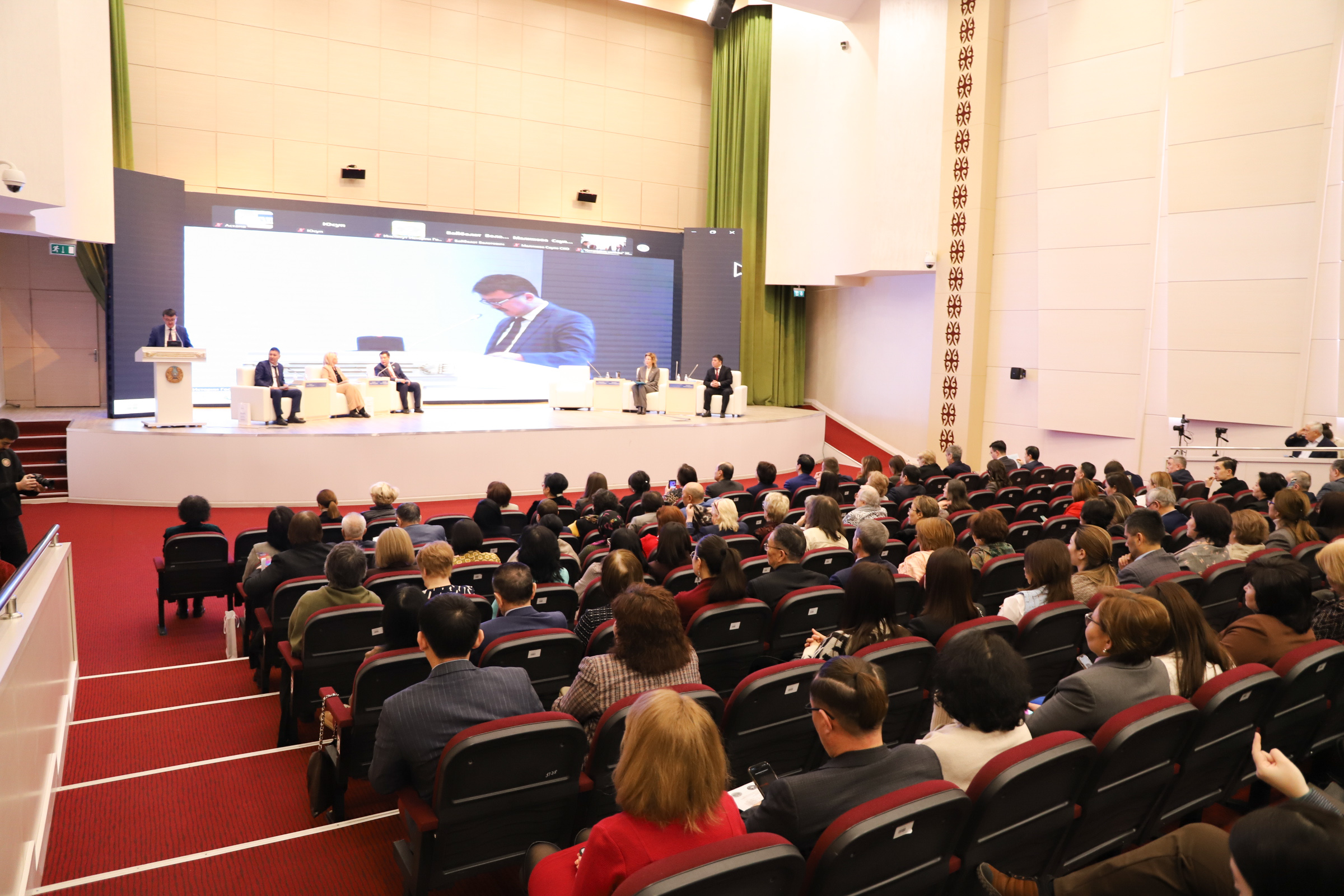 بىرلىك پەن ىنتىماقتاستىق ساياساتىنا ارنالعان كونفەرەنتسيا ءوتتى