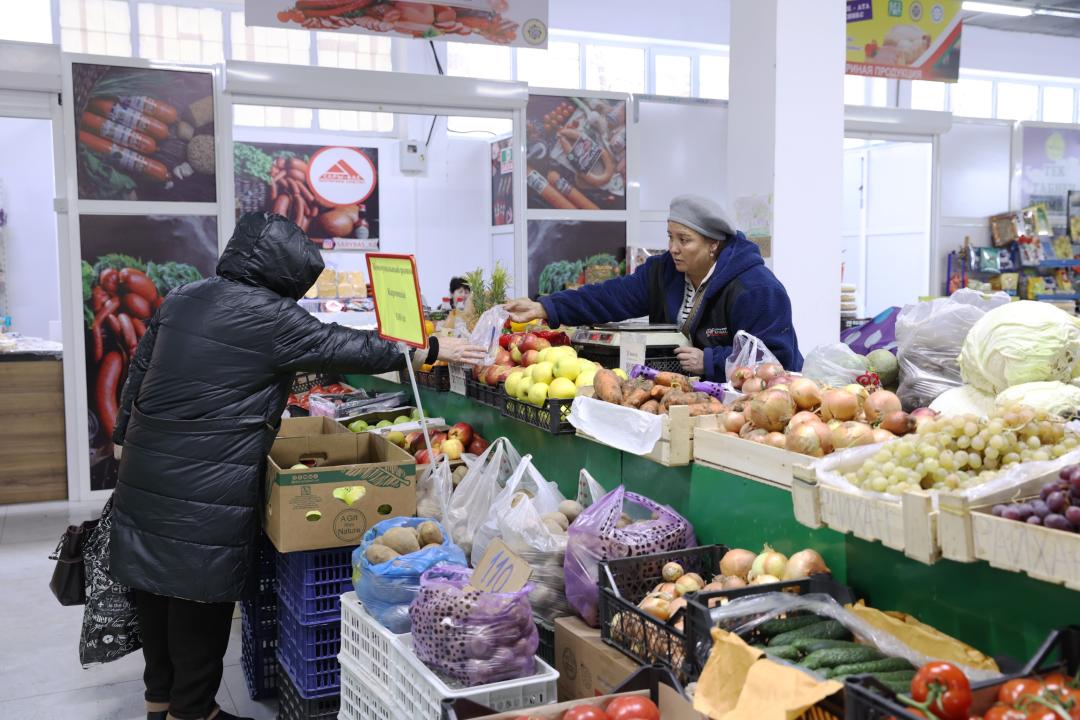 تارازدا دا كارتوپ باعاسى قىمبات