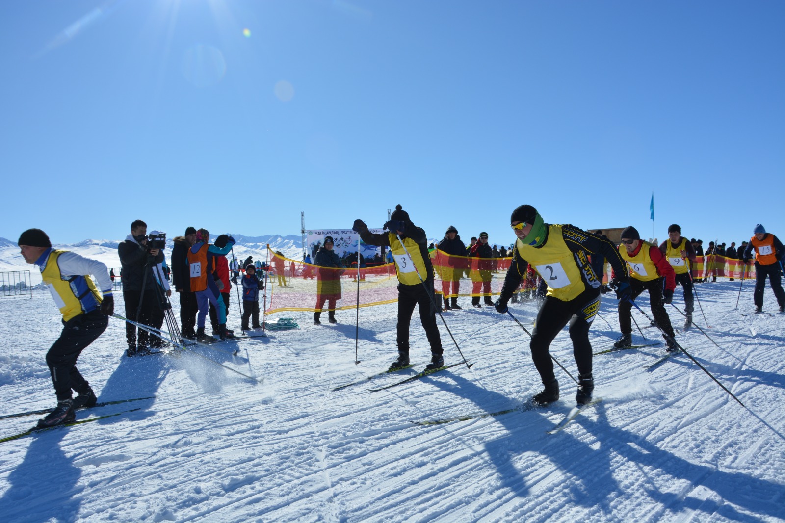 اق قارعا ايشىقتاپ ءىز سالدى