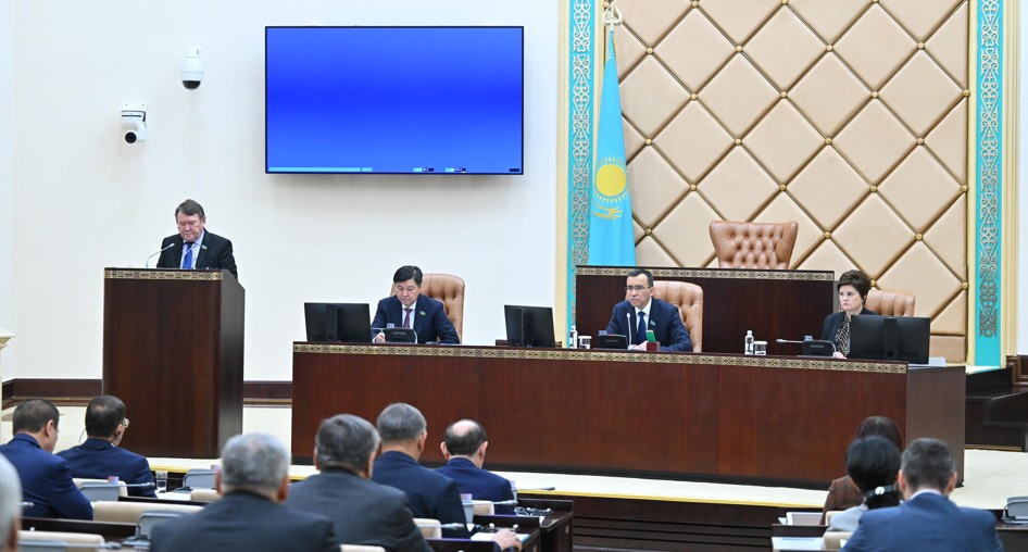 سەنات جۇمىسىنىڭ باسىمدىقتارى ايقىندالدى