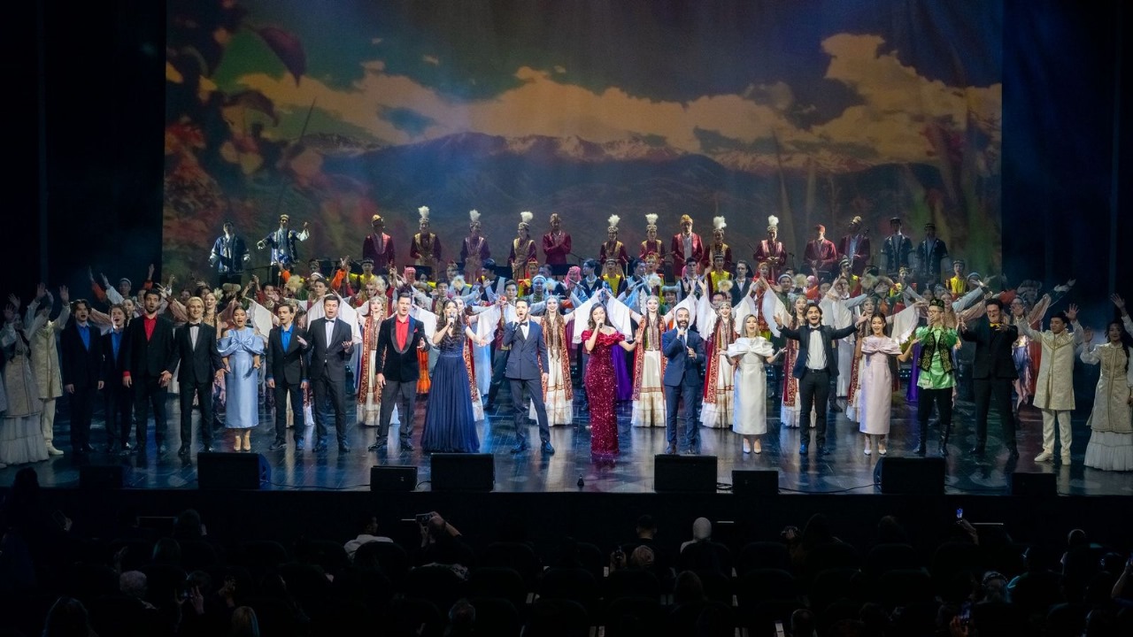 الماتىدا «Birlik» ءانسامبلى ونەر كورسەتتى