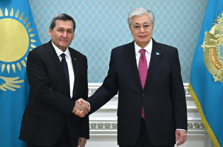 مەملەكەت باسشىسى تۇرىكمەنستاننىڭ سىرتقى ىستەر ءمينيسترىن قابىلدادى