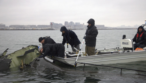 ۆاشينگتونداعى ۇشاق اپاتى: 55 ادامنىڭ جەكە باسى انىقتالدى