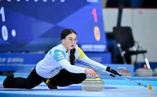 قازاقستان قۇراماسى كەرلينگتەن العاشقى جەڭىسىنە قول جەتكىزدى