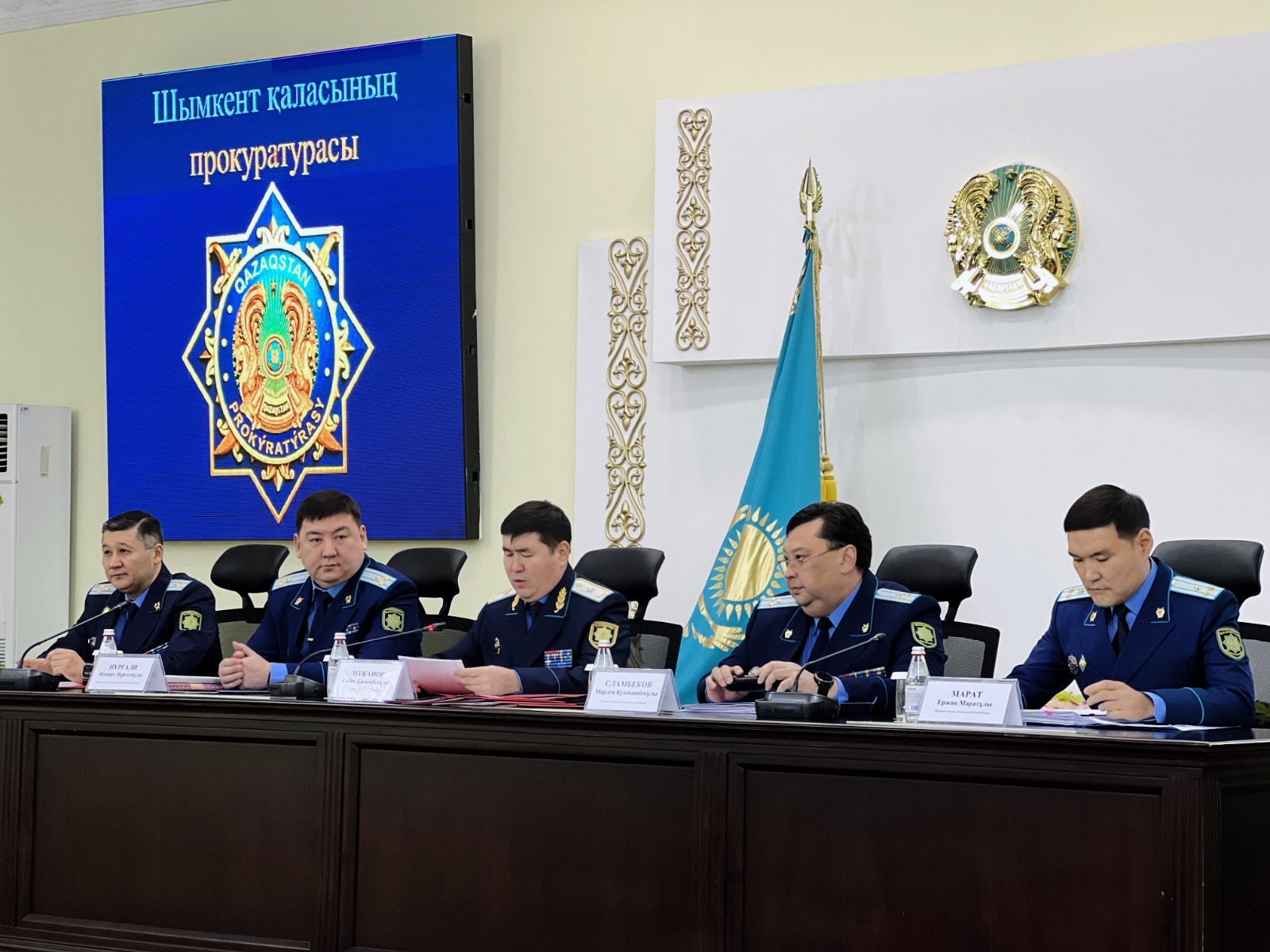 جاستار اراسىنداعى قىلمىس الاڭداتادى