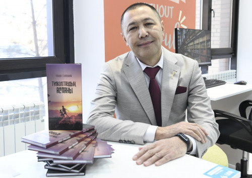 جاڭا كىتاپ وقىرمانعا جول تارتتى