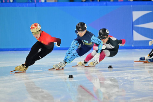 قىسقى ازيا ويىندارى: سپورتشىلارىمىز جارىس كۇنىن ءساتتى باستادى