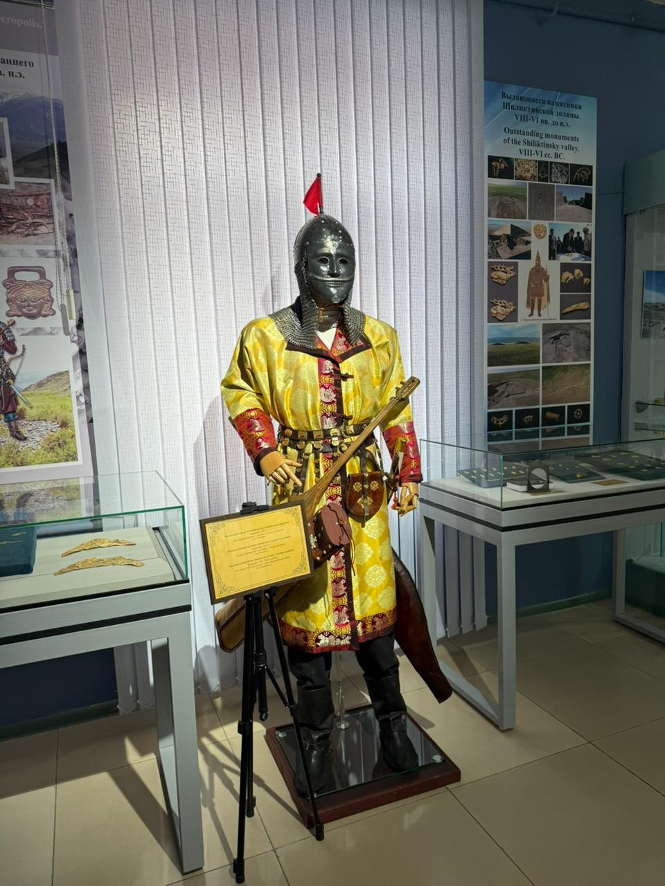 قاراقابادان شىققان حاس باتىر