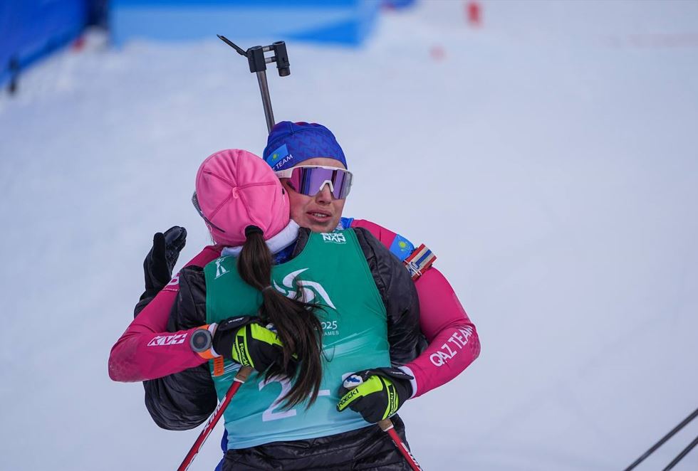 ازيادادا بياتلونشىلار قورجىنعا قولا جۇلدە سالدى