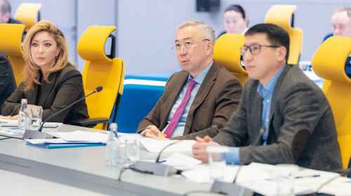 ۇكىمەتتە ازىق-ت ۇلىك باعاسىن تۇراقتاندىرۋ ماسەلەسى قارالدى