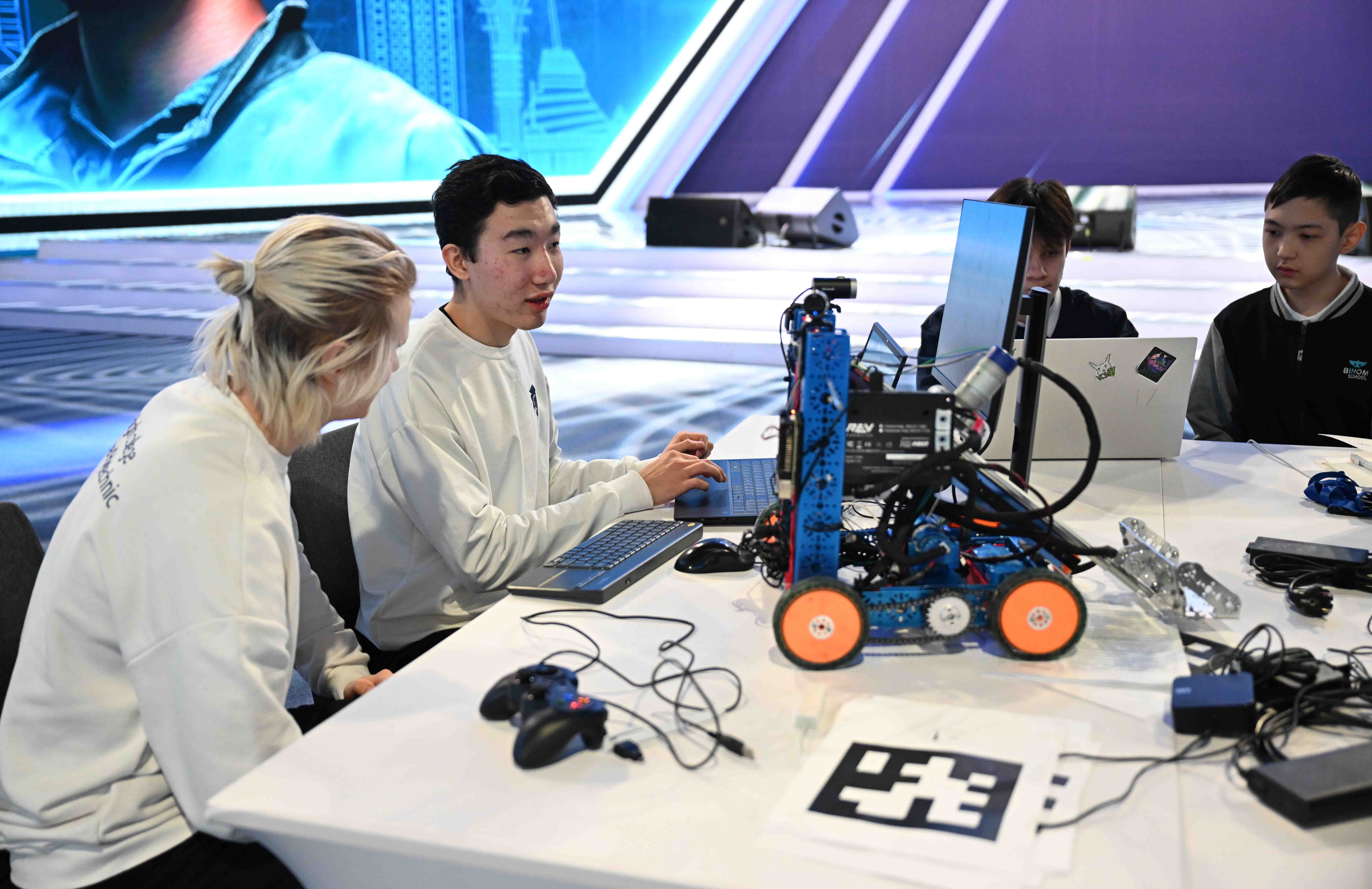 كاسىپتىك بىلىمگە ىقىلاس ۇلعايدى