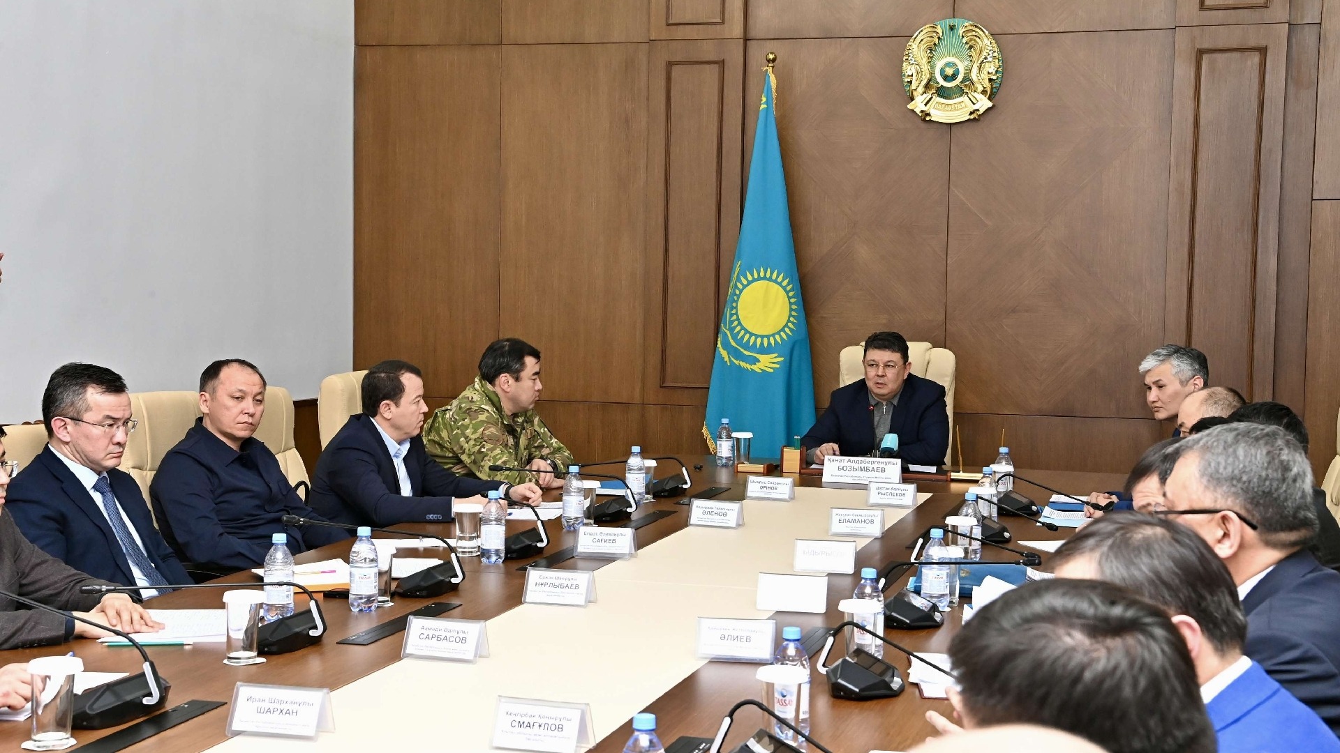 قانات بوزىمباەۆ تەرگەۋ اياقتالعانعا دەيىن شاحتاداعى جۇمىستى قايتا باستاماۋدى تاپسىردى