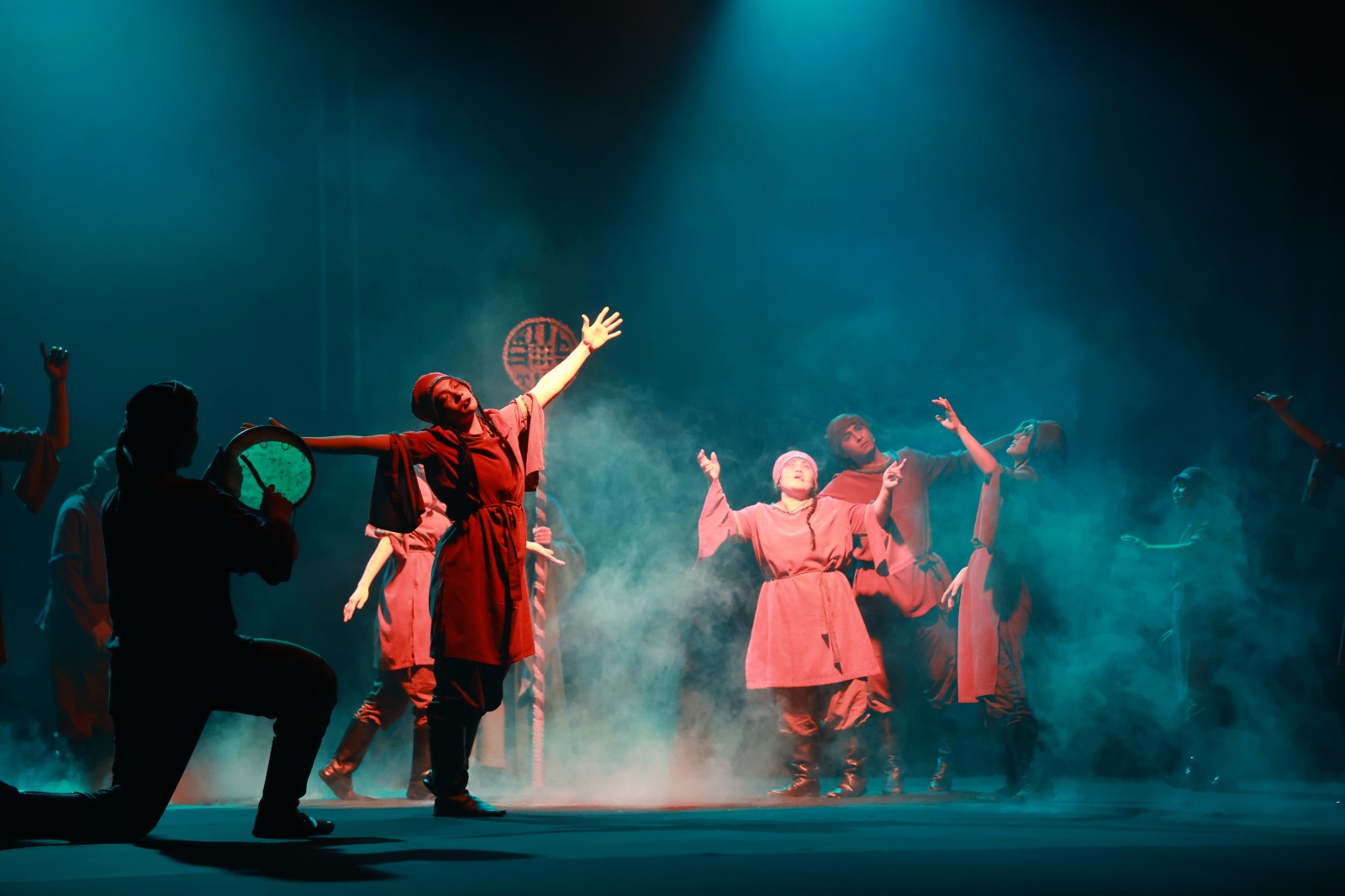 «كورۇعلى» كورەرمەنمەن قاۋىشتى