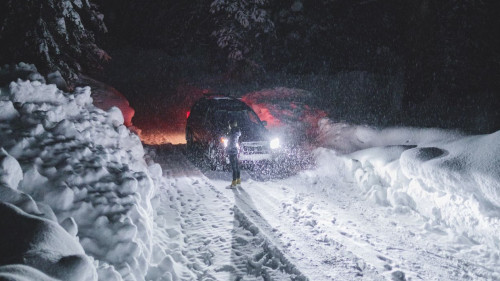 قار قۇرساۋىندا قالعان ادامدار قۇتقارىلدى