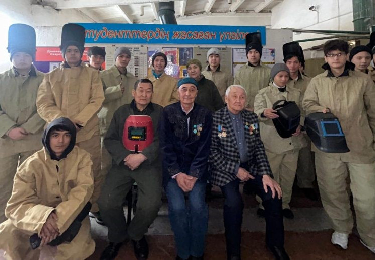 ارداگەرلەر جۇمىسشى ماماندىعىن ناسيحاتتادى