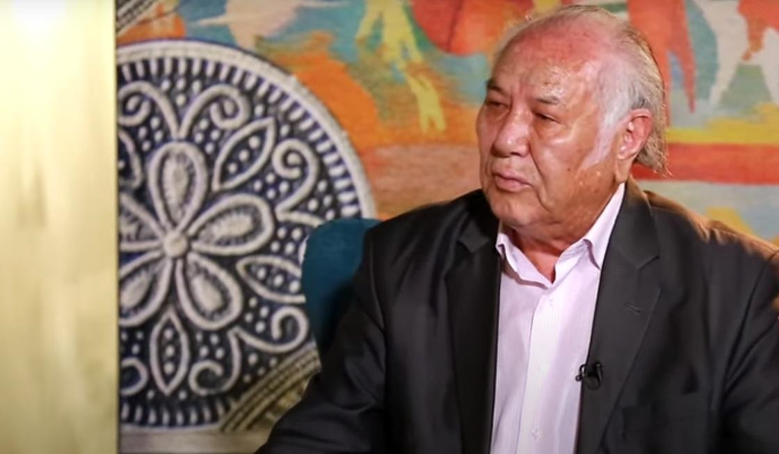 دۋلاتتاي ءدۇلدۇل ءوتتى دۇنيەدەن