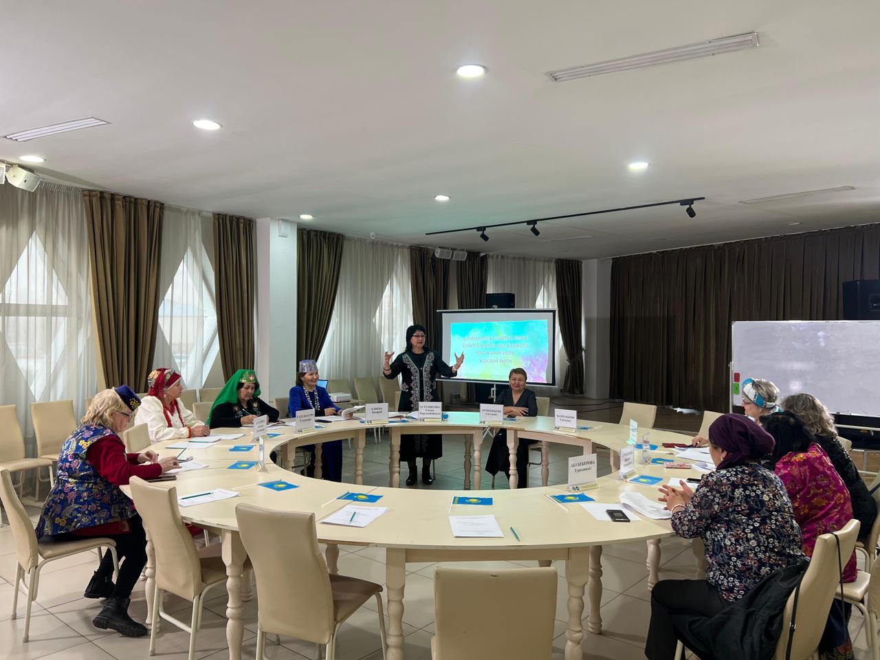 ماڭىزى ايقىن «مامىلە»