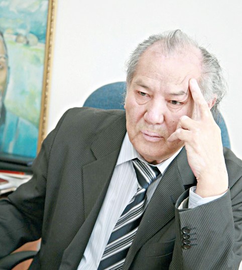 ادەبيەت الەمىنىڭ تورىندە