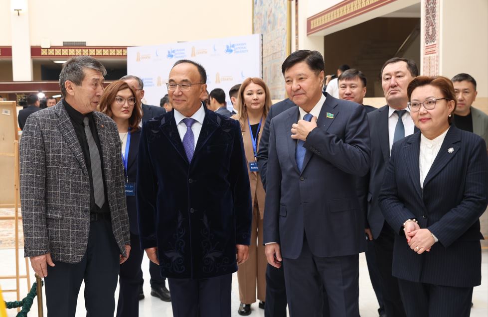 سەناتورلار  حالىقارالىق ۆوركشوپقا قاتىستى