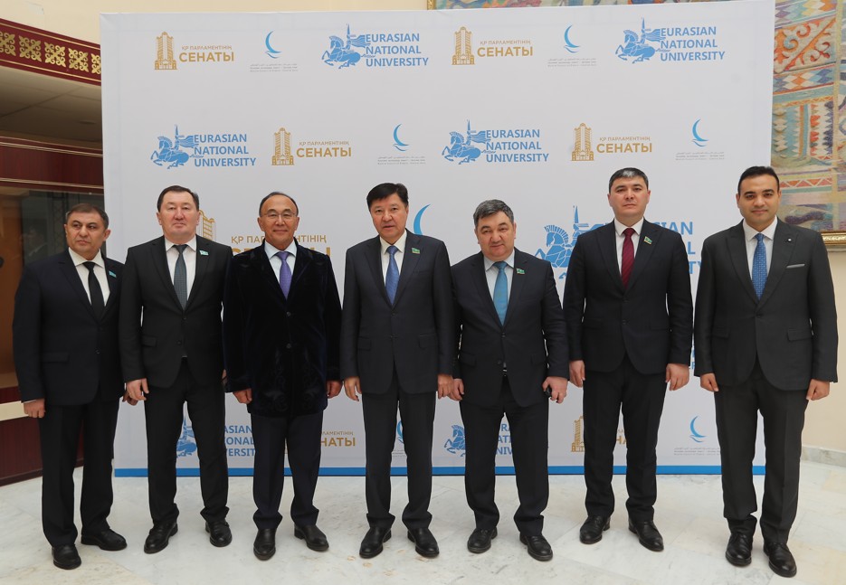 جاساندى ينتەللەكت جانە ەتيكالىق جاۋاپكەرشىلىك