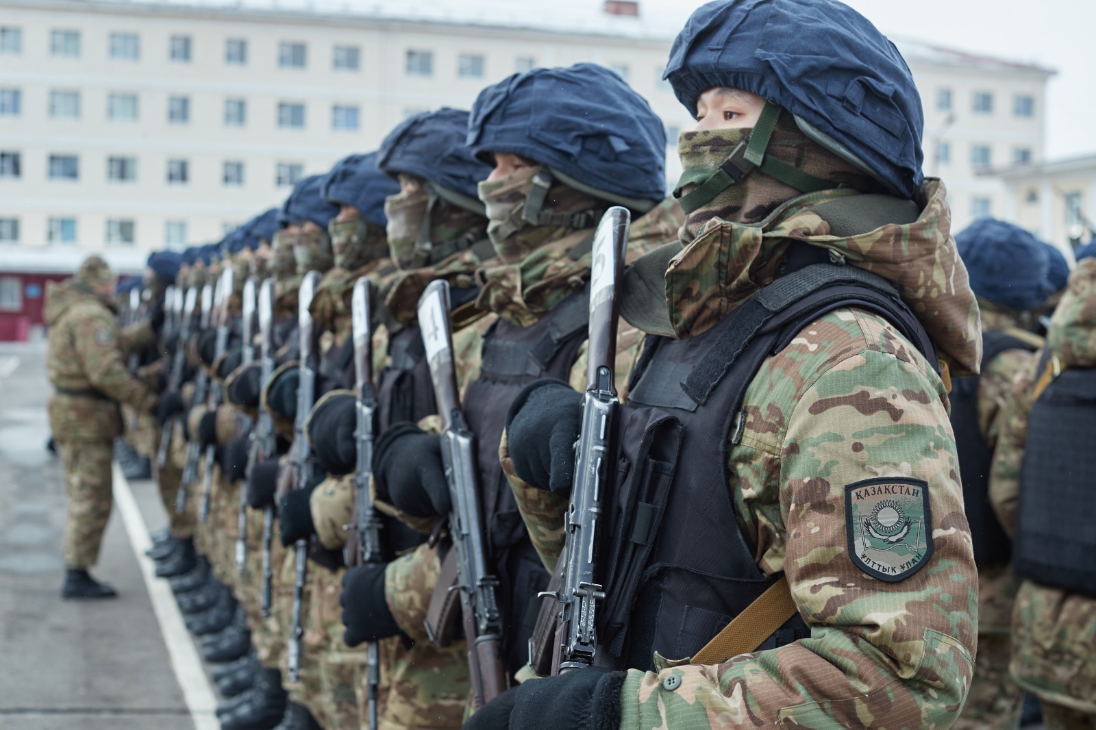 كۇشتىك قۇرىلىمدار تەمىردەي تارتىپكە سۇيەنەدى